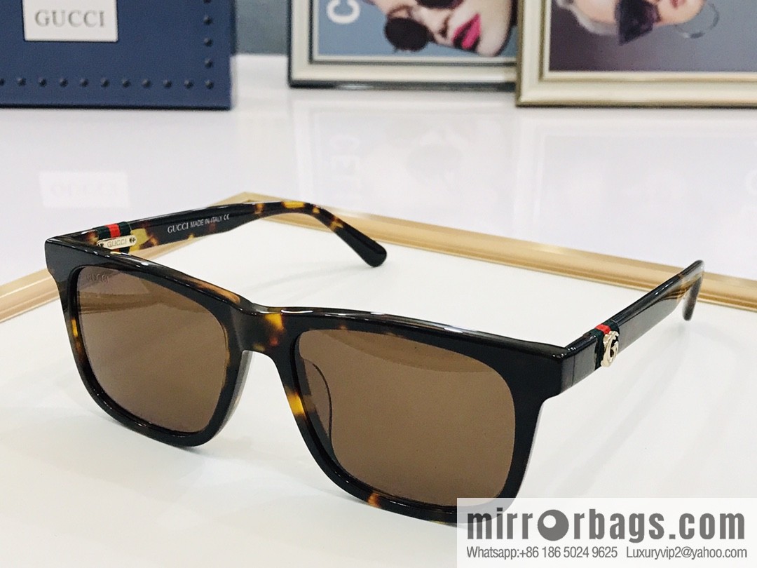 GUCCI Gucci Perfect Plate Frame Unisex Sunglasses