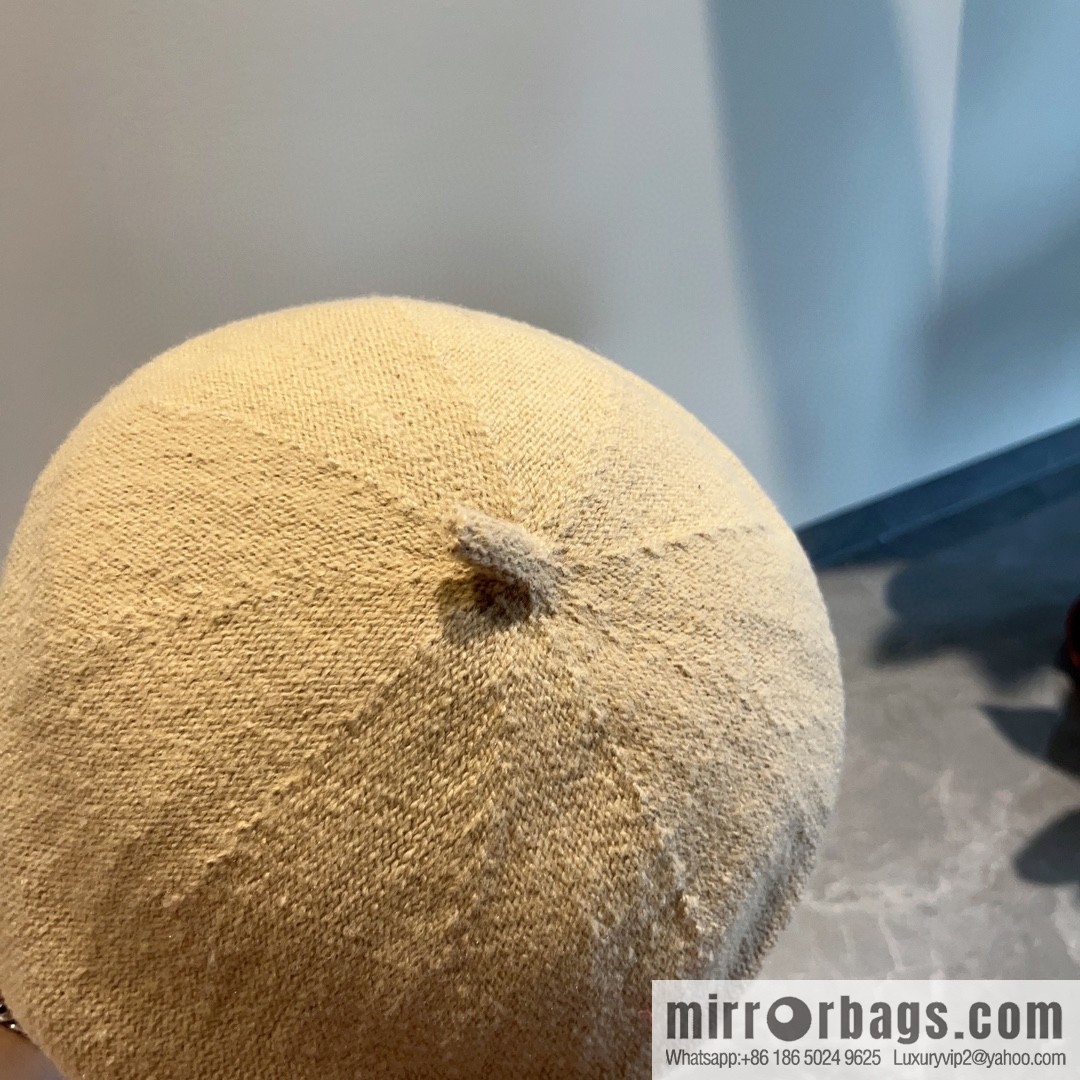 Croxin autumn and winter knitted beret