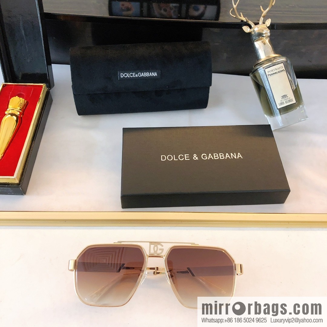 DOLCE & GABBANA Dolce & Gabbana Irregular Frame Sunglasses
