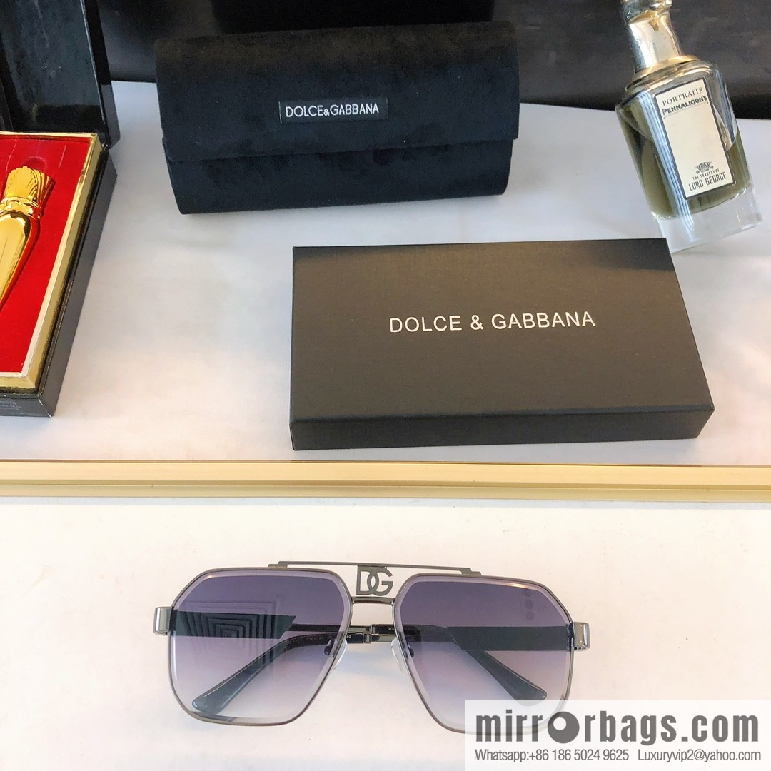DOLCE & GABBANA Dolce & Gabbana Irregular Frame Sunglasses