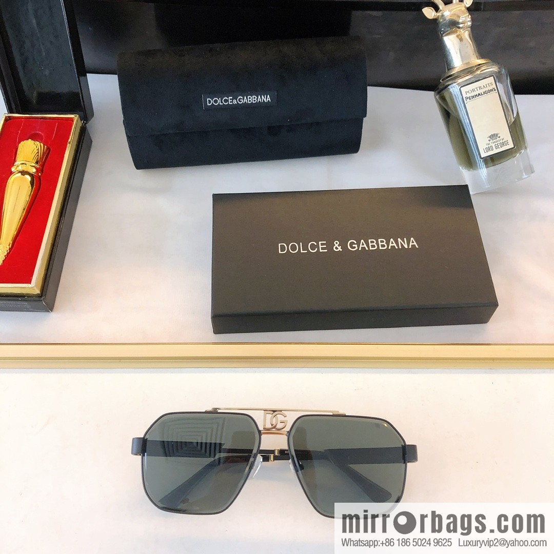 DOLCE & GABBANA Dolce & Gabbana Irregular Frame Sunglasses