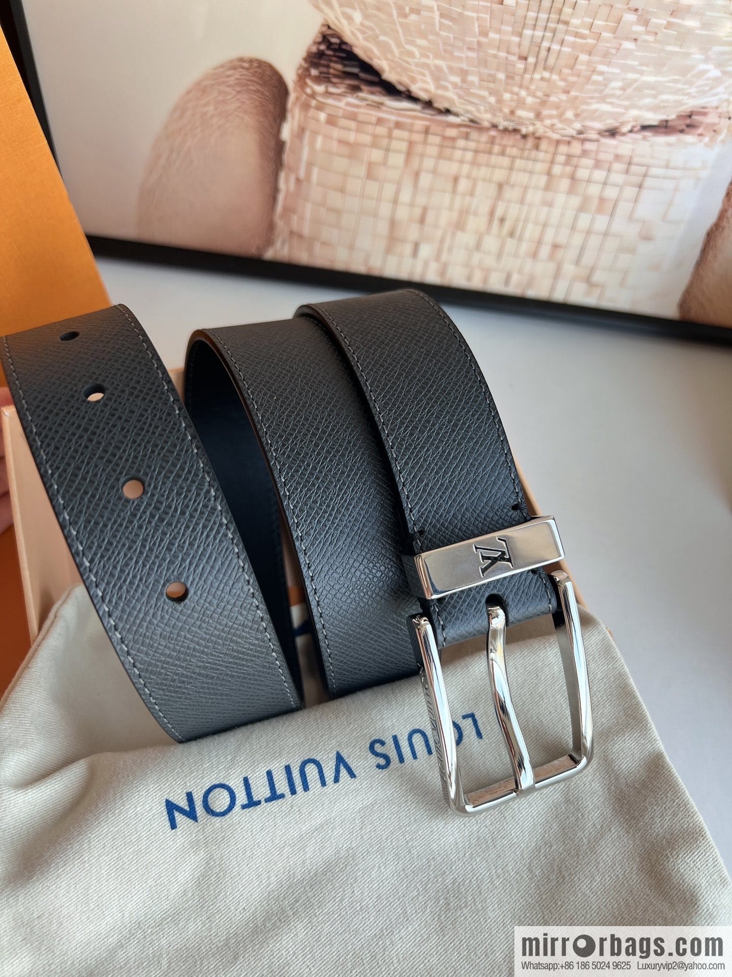LOUIS VUITTON Pont Neuf 35mm Black Cross Leather Belt