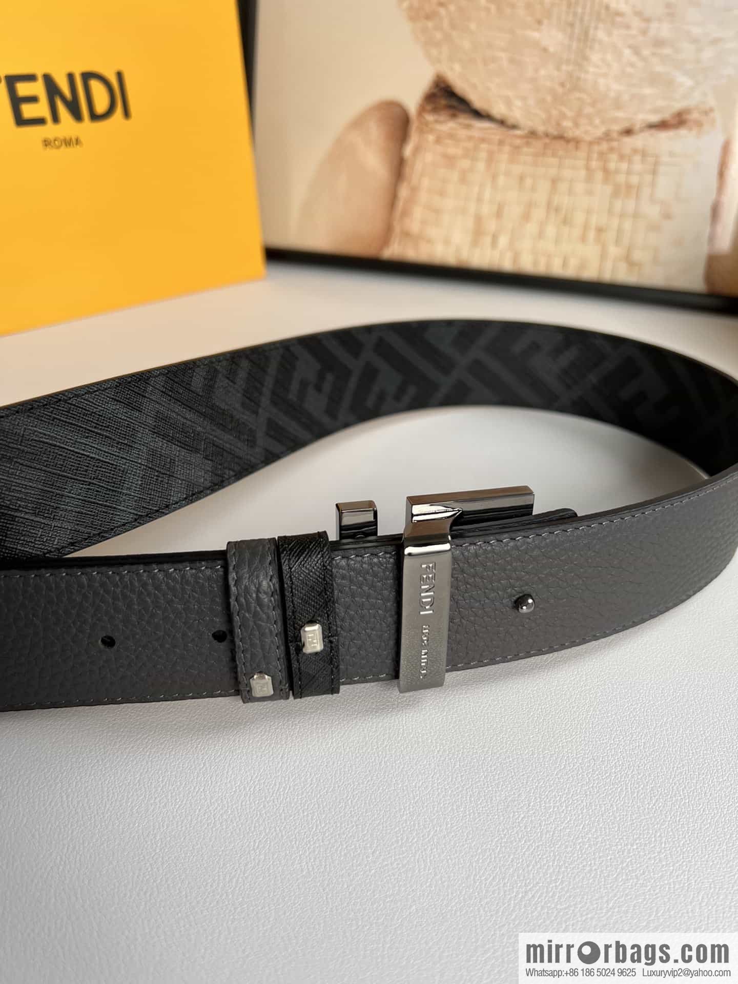 FENDI's latest extraordinary creative gradual change printing dark blue double FF cowhide belt 4.0cm