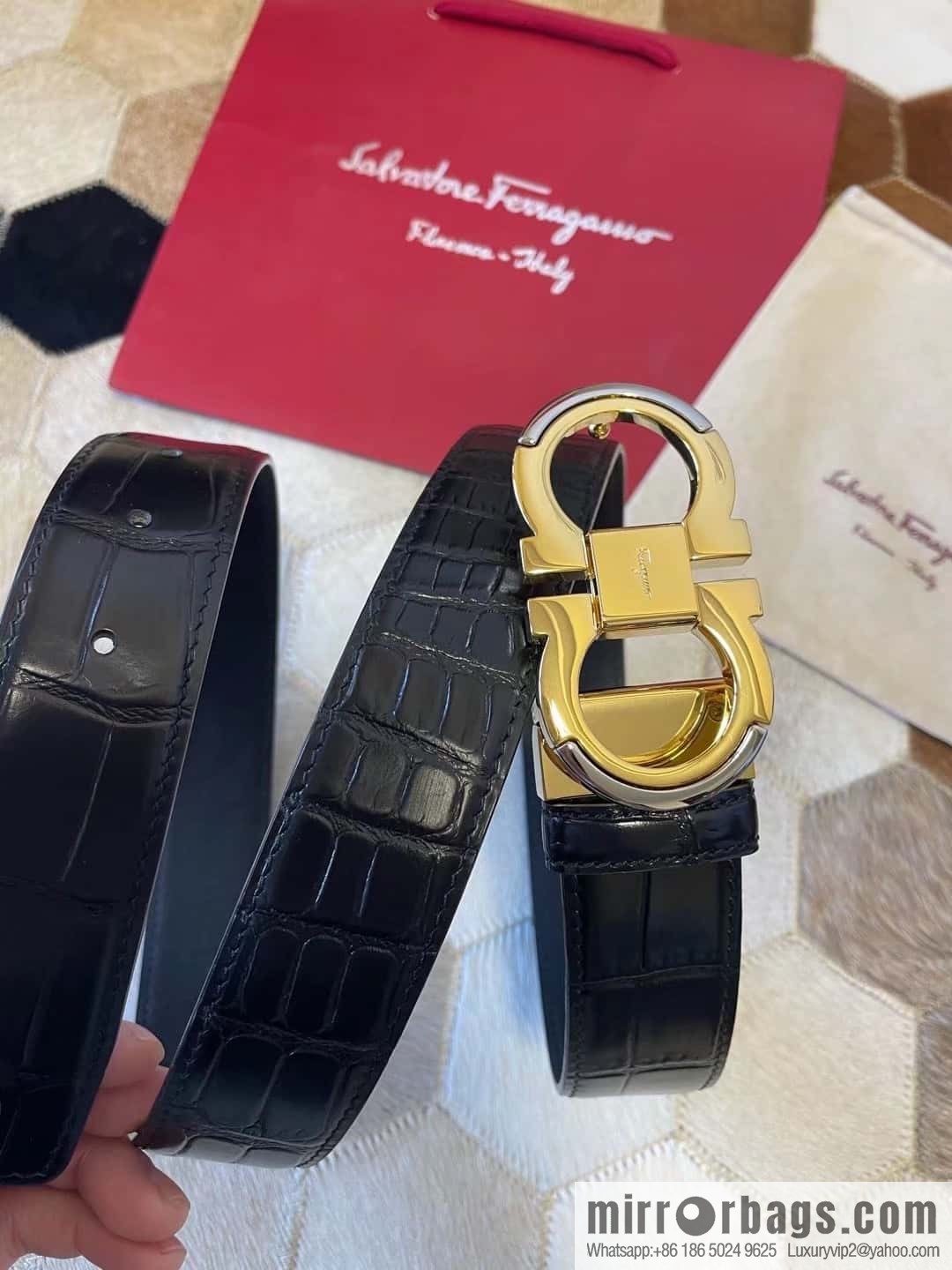 Ferragamo Gancio Double Circle Intertone Edge Metal Clip Buckle, Crocodile Belt 3.5cm