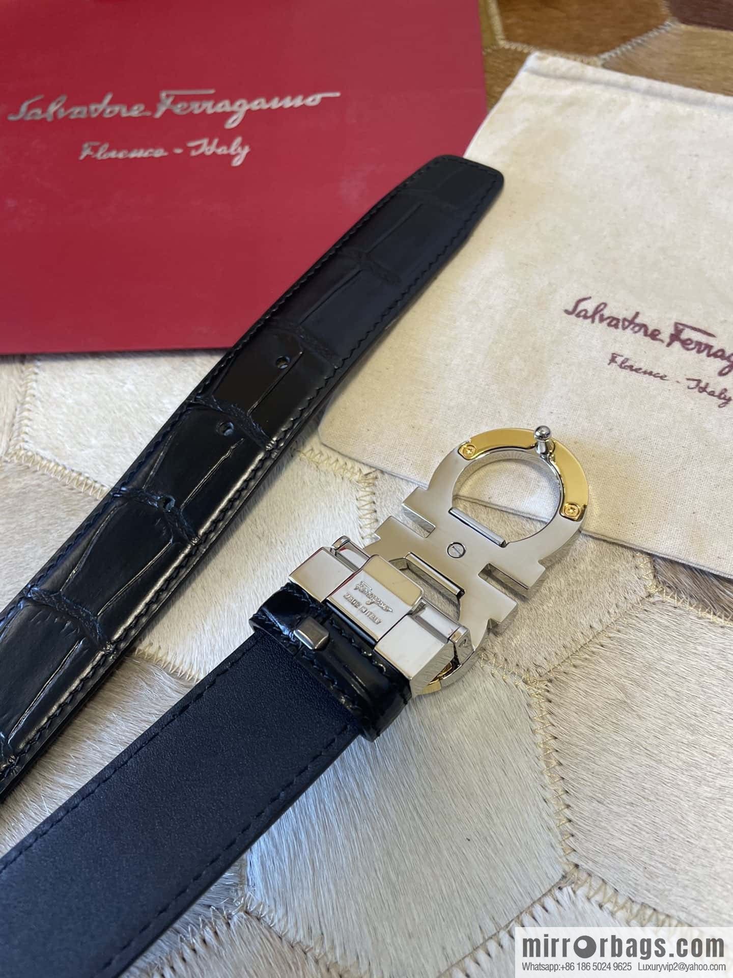 Ferragamo Gancio Double Circle Intertone Edge Metal Clip Buckle, Crocodile Belt 3.5cm