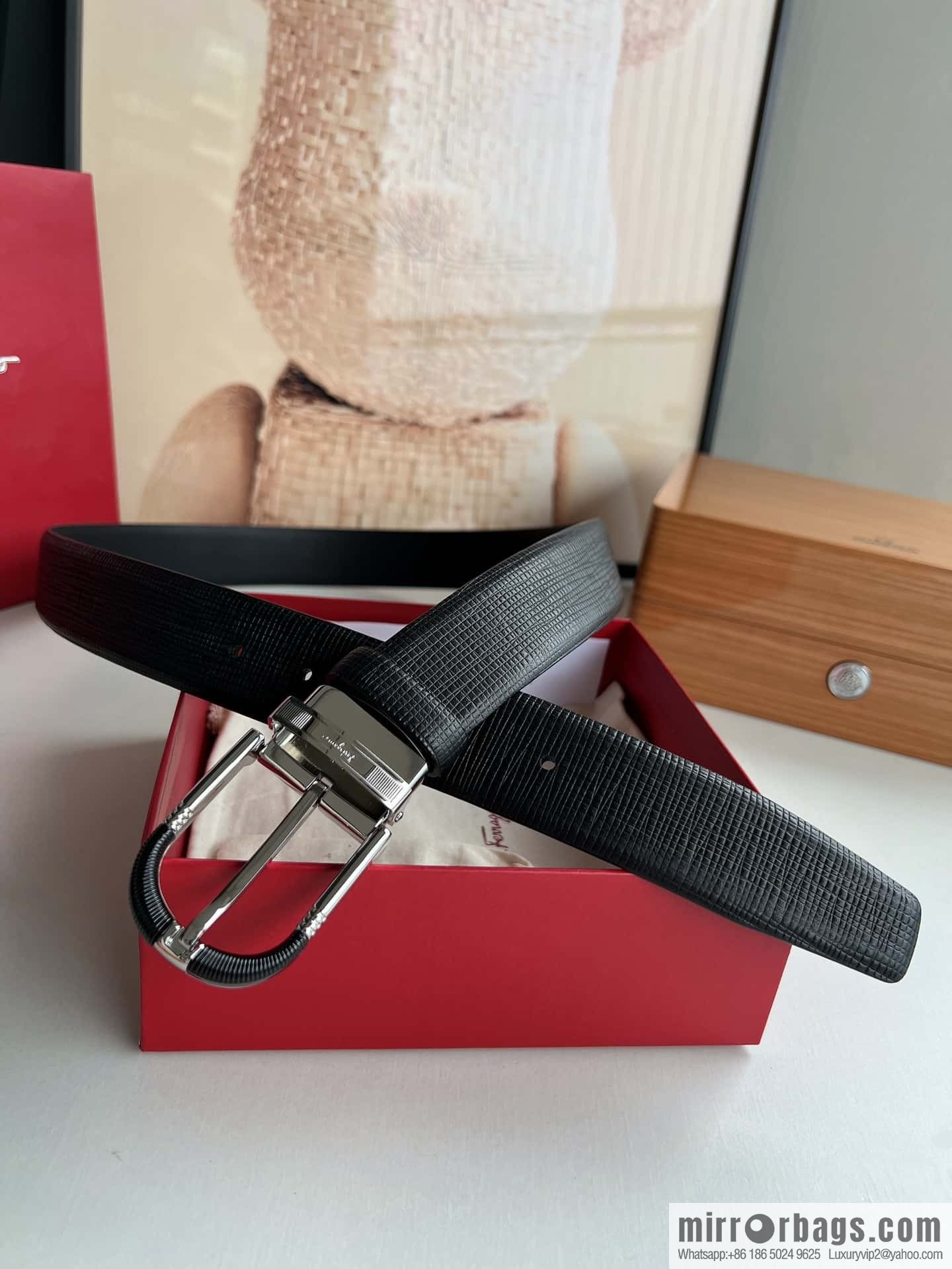 Ferragamo Ferragamo, acrylic black threaded element metal buckle, first layer cowhide belt 3.5CM