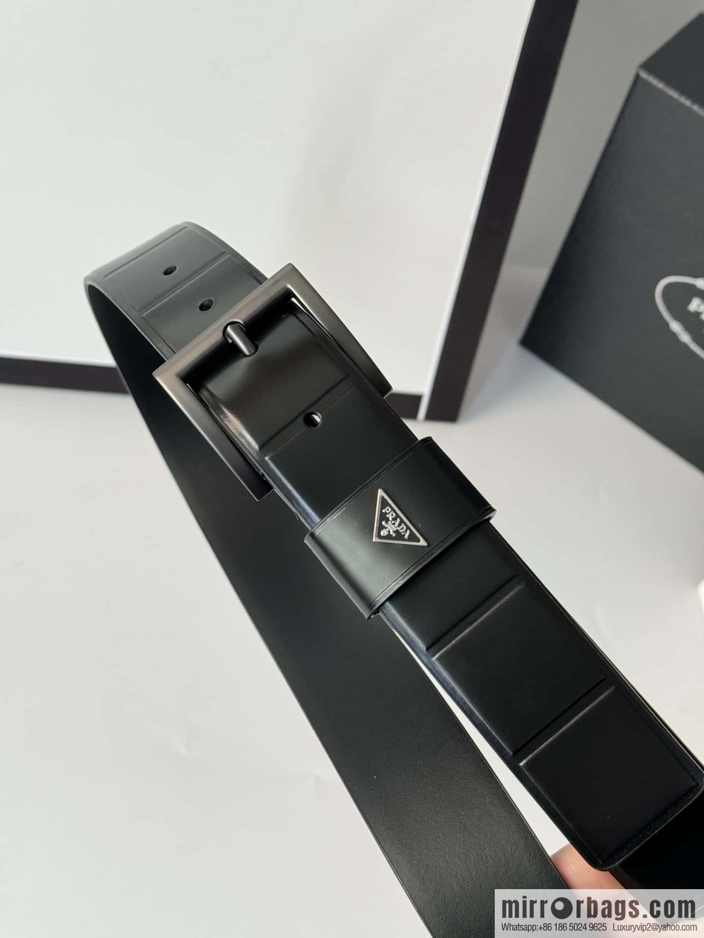 PRADA/Prada, cowhide pressing grid process hardware pin buckle counter new belt 3.5CM