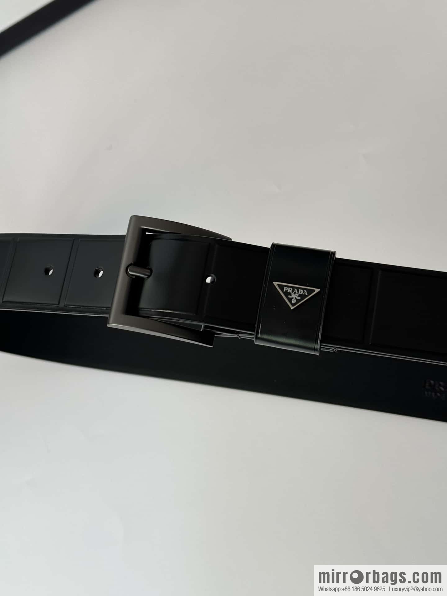 PRADA/Prada, cowhide pressing grid process hardware pin buckle counter new belt 3.5CM