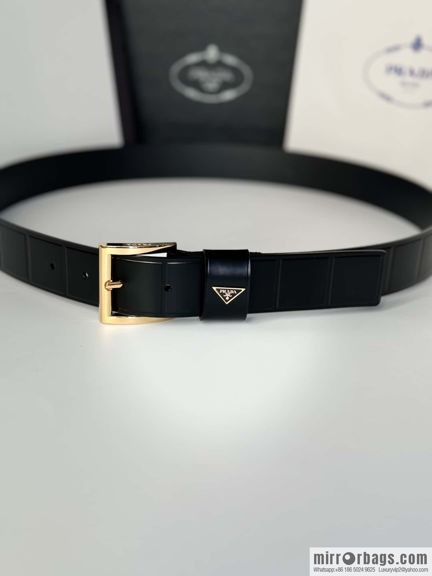 PRADA/Prada, cowhide pressing grid process hardware pin buckle counter new belt 3.5CM