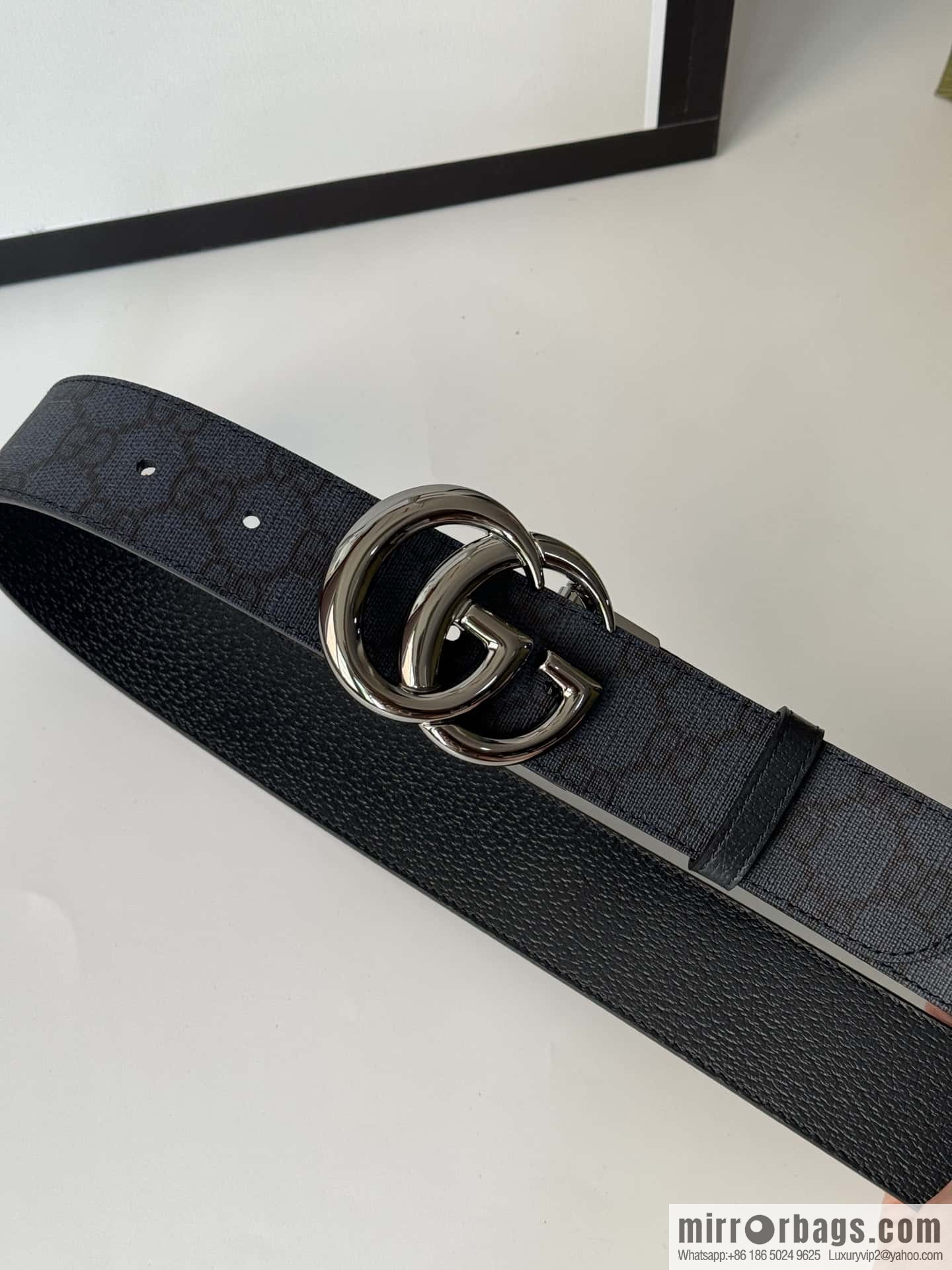 GUCCI 3.7cm double G bright rotary buckle with double-sided belt