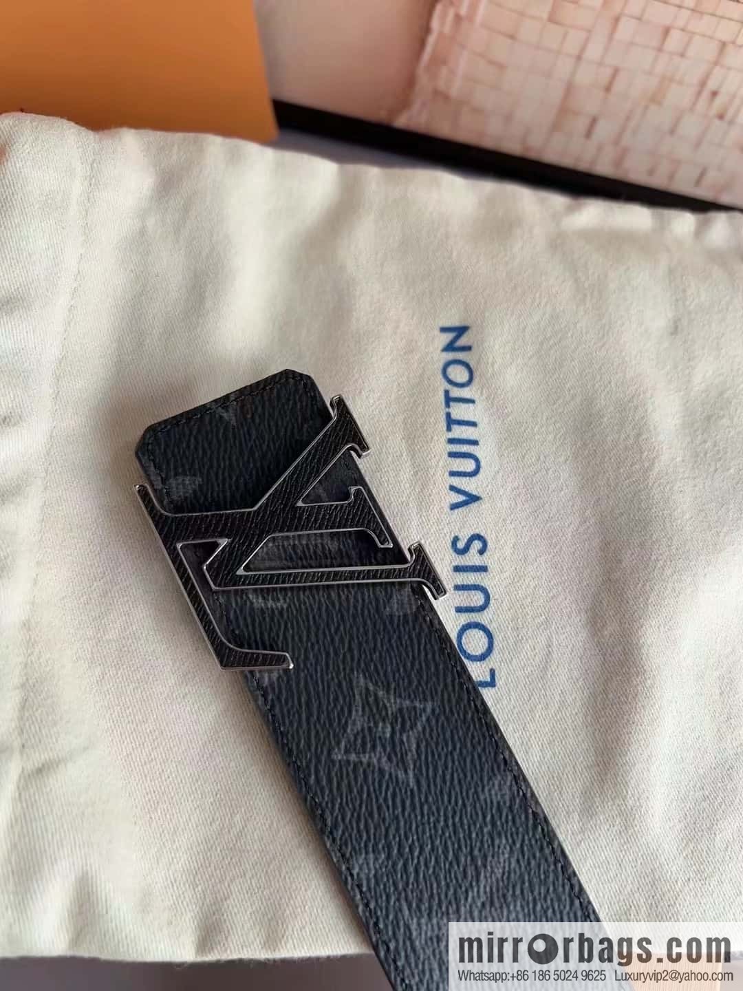LV Initiales Double Sided Belt 4.0CM