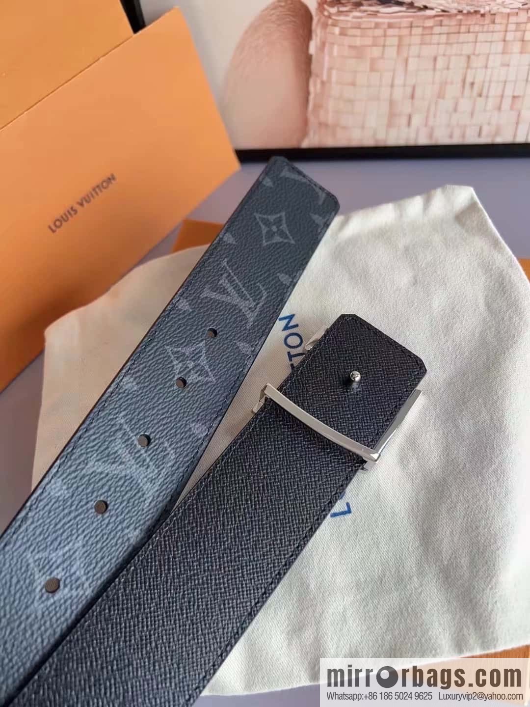 LV Initiales Double Sided Belt 4.0CM