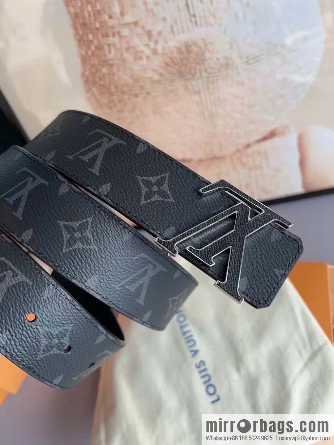 LV Initiales Double Sided Belt 4.0CM