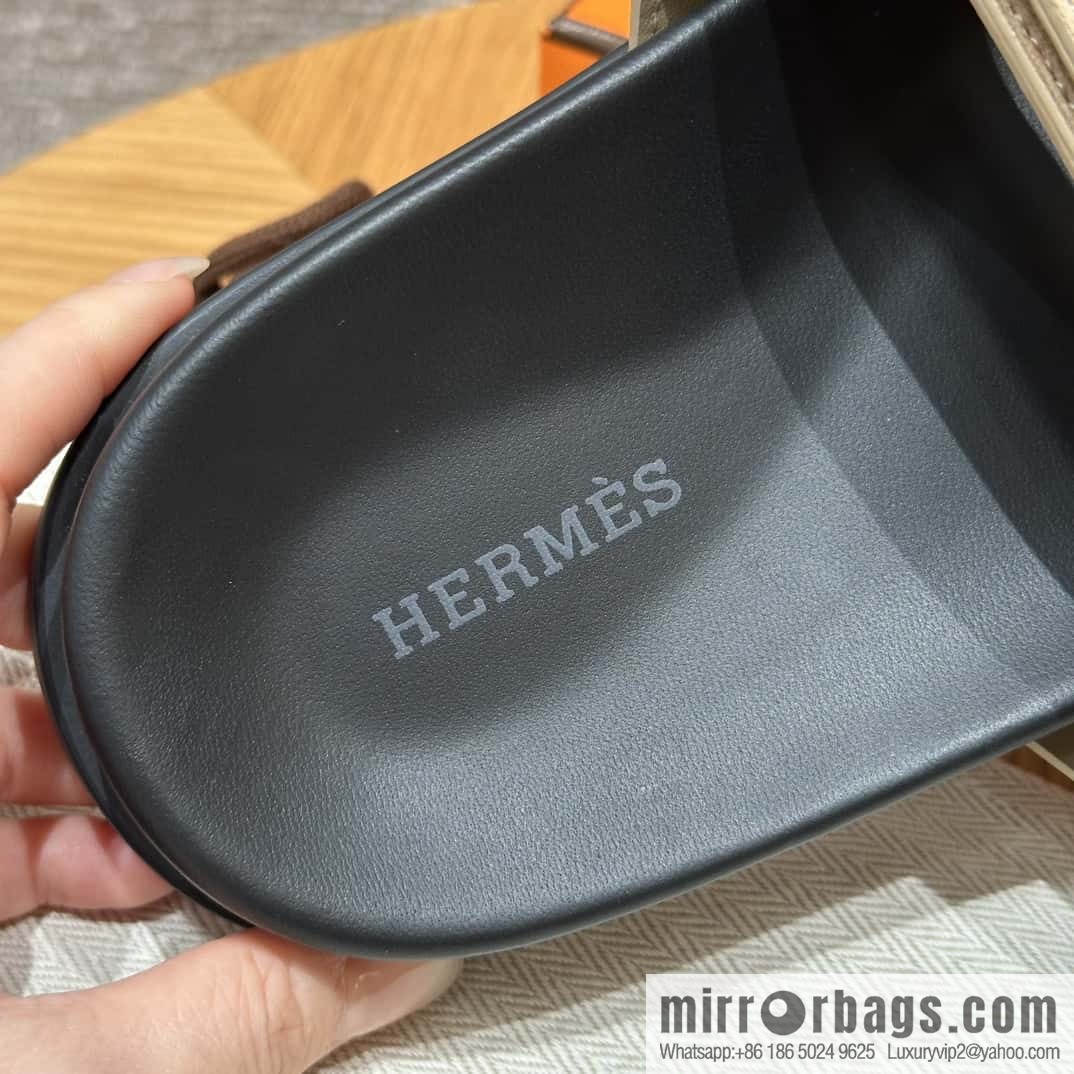 HERMES 225 CHYPRE SANDAL uncle shoes, suede/Chamois leather marble beige/Cream-coloured