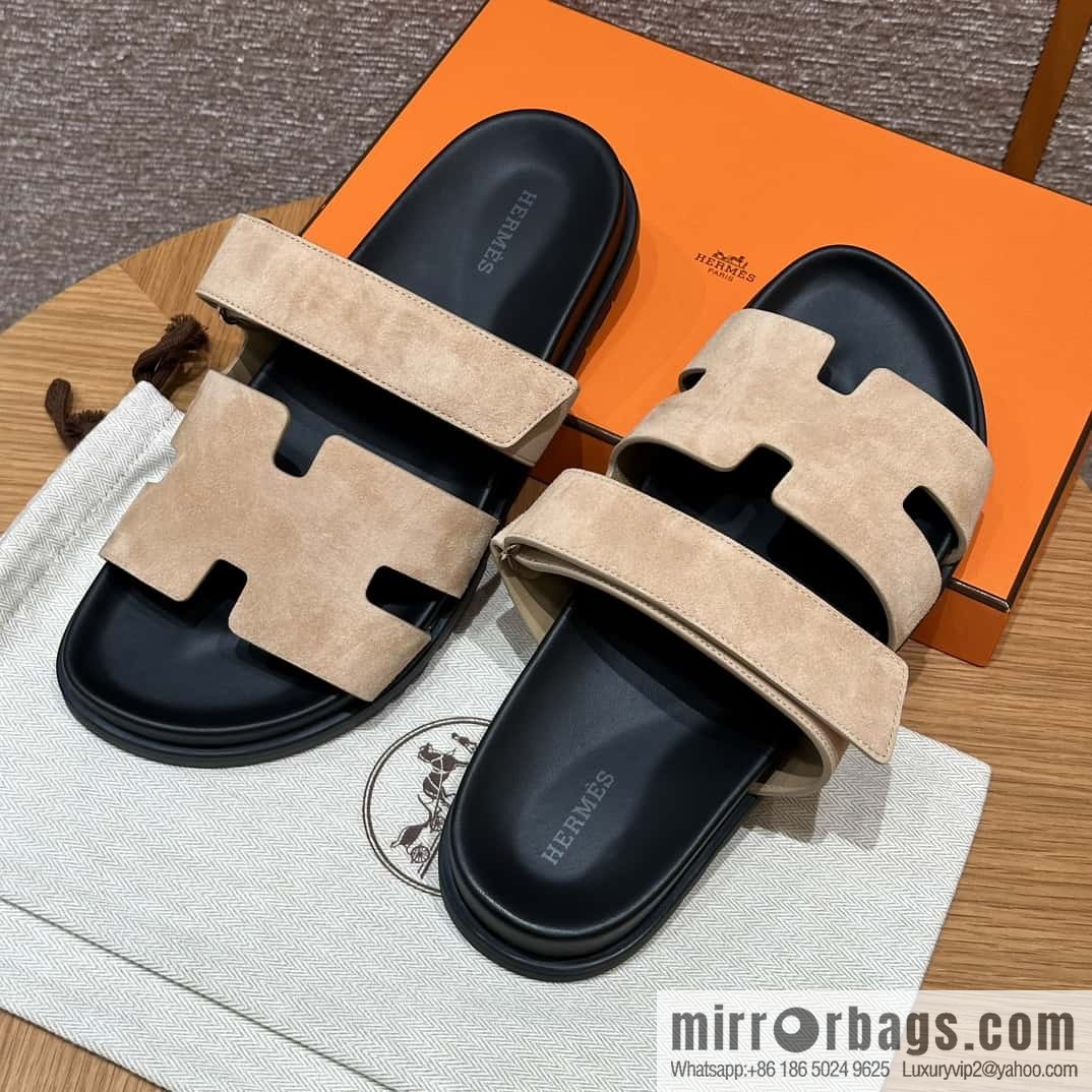 HERMES 225 CHYPRE SANDAL uncle shoes, suede/Chamois leather marble beige/Cream-coloured