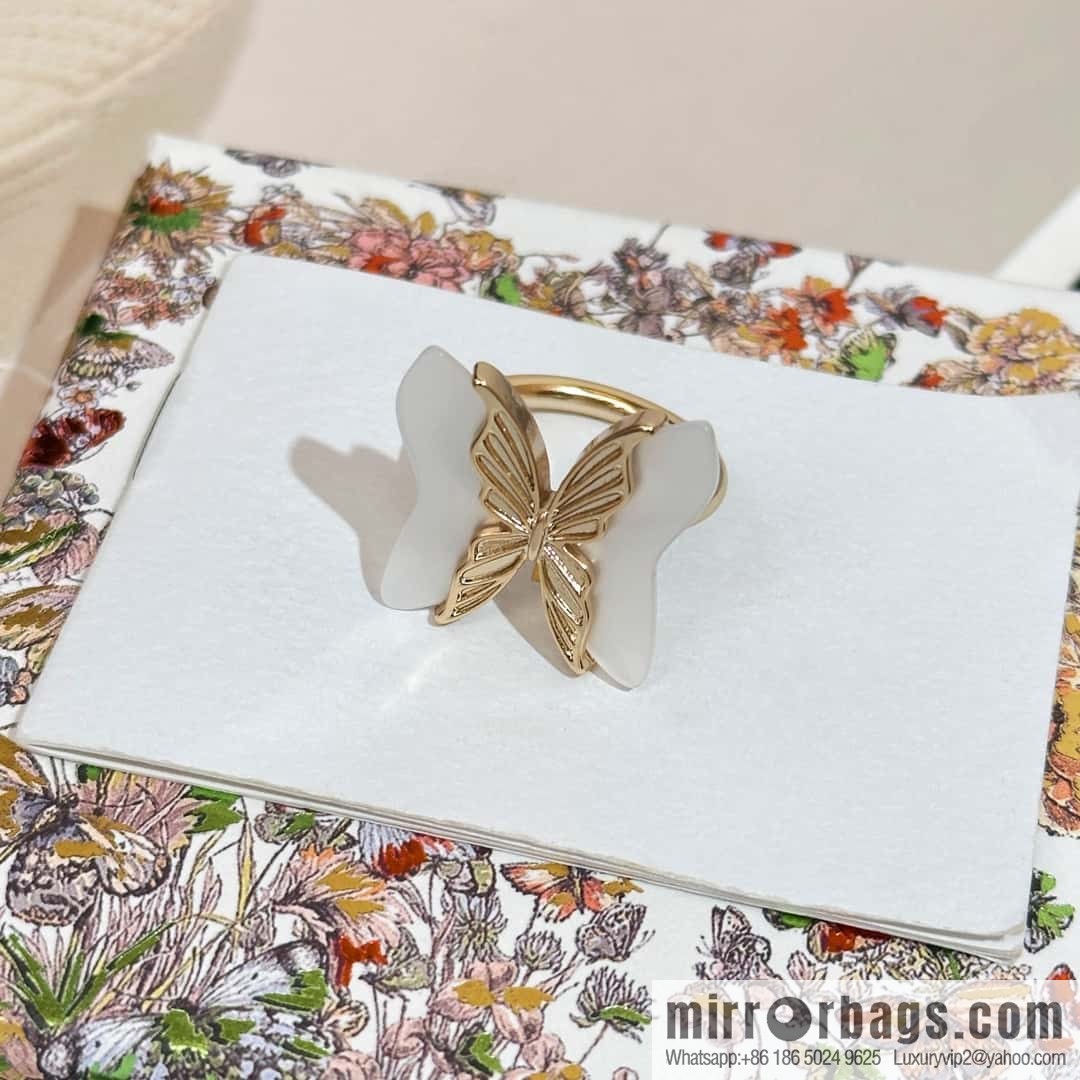 New ☑️ DIOR butterfly pearl ring
