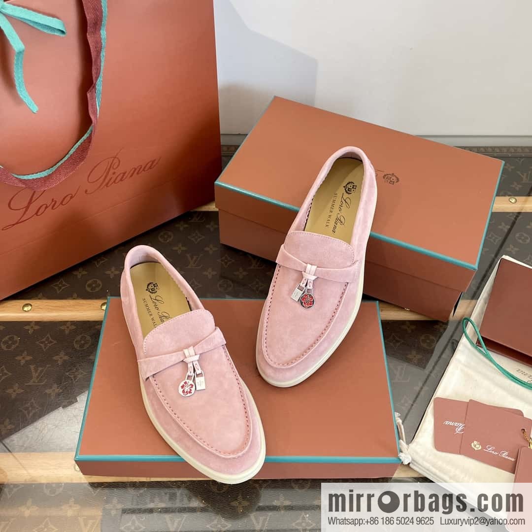 𝐋𝐨𝐫𝐨 𝐏𝐢𝐚𝐧𝐚||𝟐𝟎𝟐𝟒 𝐬𝐮𝐦𝐦𝐞𝐫 𝐰𝐚𝐥𝐤 Holiday Series Light Peony Powder Loafers