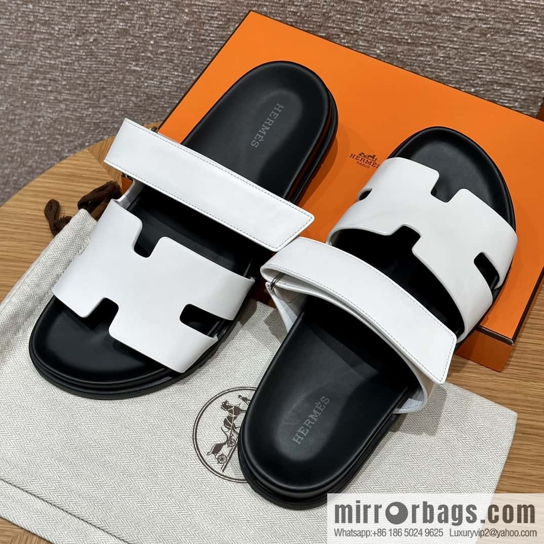 HERMES 180 CHYPRE SANDAL uncle shoes, lambskin/Natural lambskin lininh white/01/Blanc