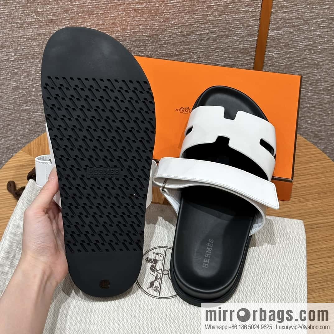 HERMES 180 CHYPRE SANDAL uncle shoes, lambskin/Natural lambskin lininh white/01/Blanc