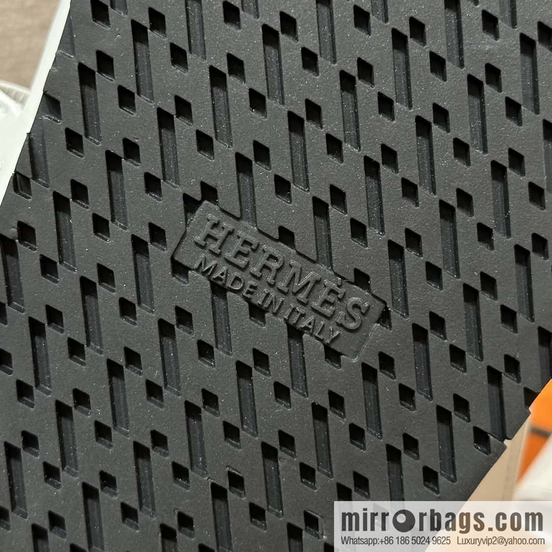 HERMES 180 CHYPRE SANDAL uncle shoes, lambskin/Natural lambskin lininh white/01/Blanc