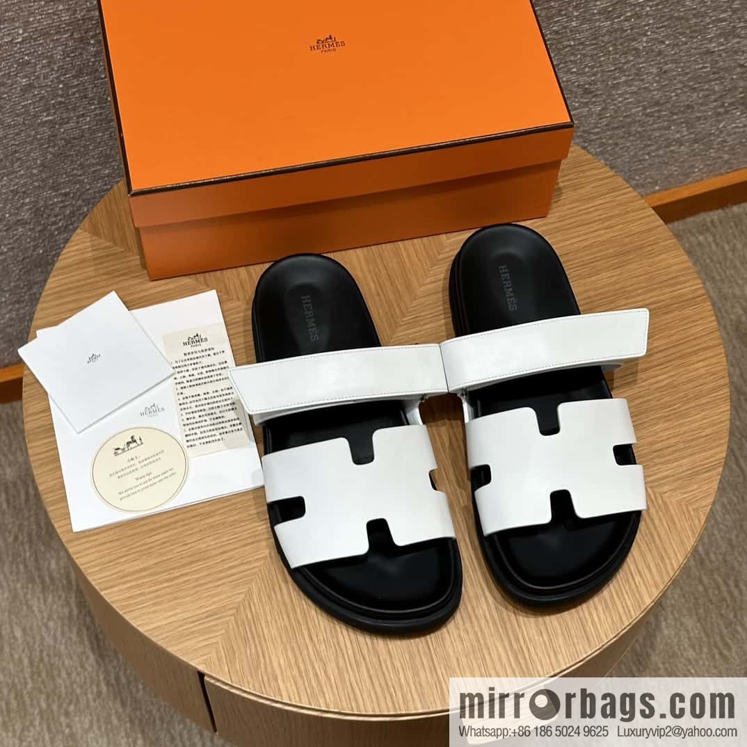 HERMES 180 CHYPRE SANDAL uncle shoes, lambskin/Natural lambskin lininh white/01/Blanc