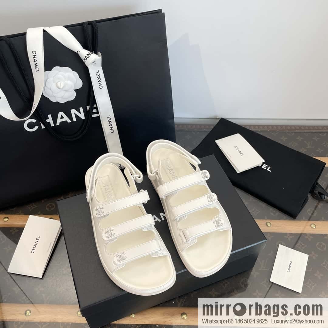 Purchasing grade 𝗖𝗛*𝗔𝗡𝗟|| Xiaoxiang crystal diamond buckle three bars, Velcro beach model