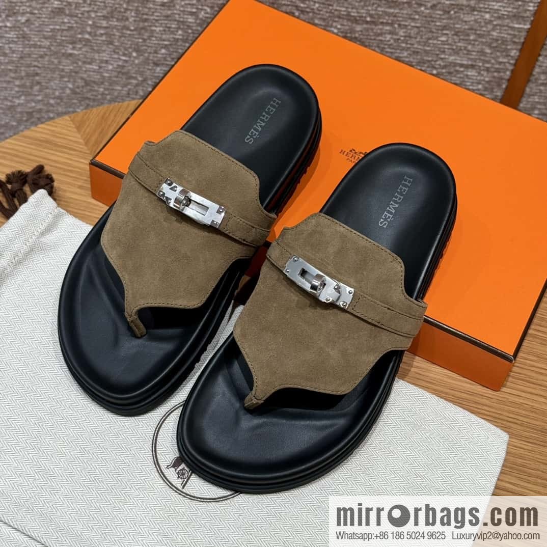 HERMES 258 Empire Pinch Trap, Grayish green/Grayish green suede/Chamois leather