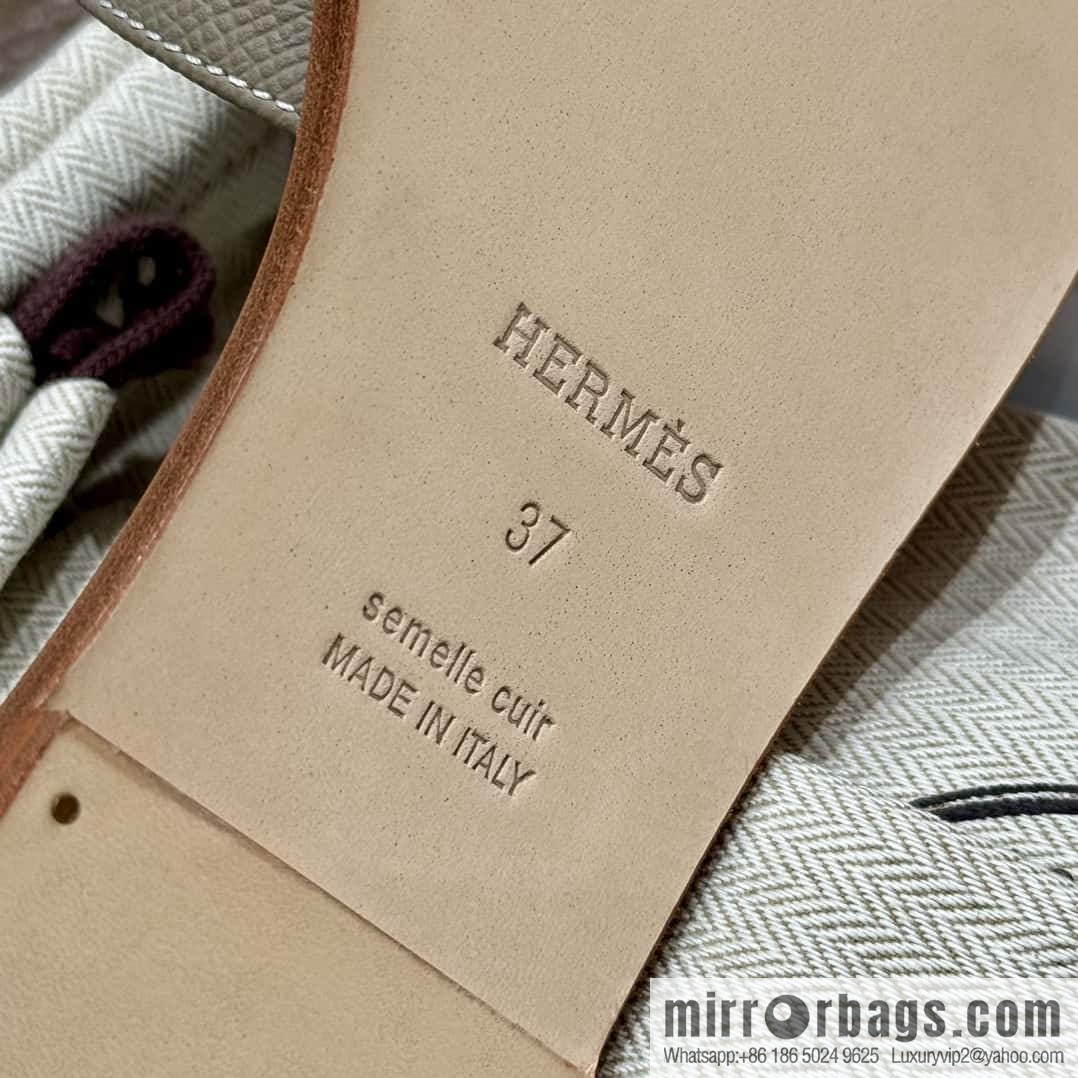 HERMES 181 Oran Slippers M8/Gris Asphalte/Asphalt Grey Epsom/Palmprint