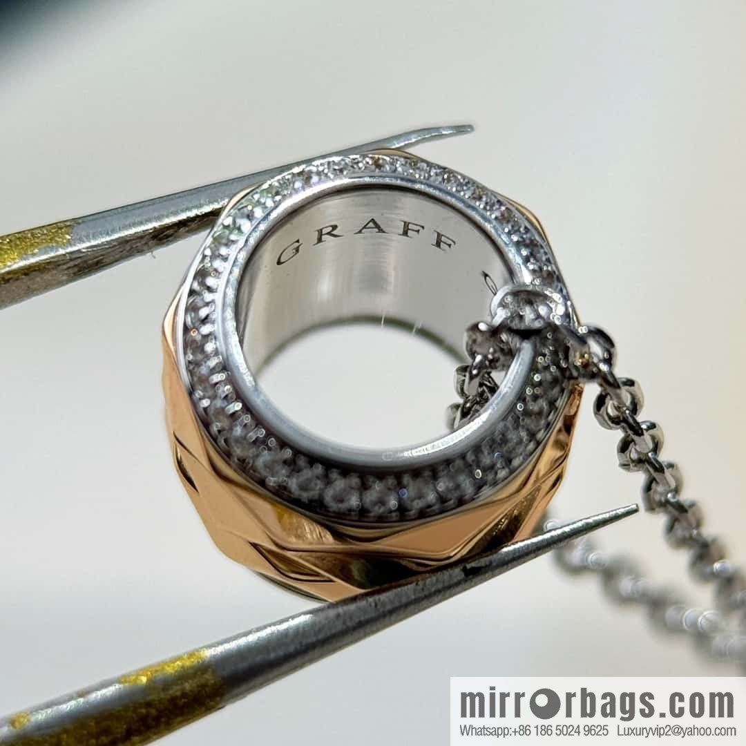 GRAFF Graff three-ring color separation necklace