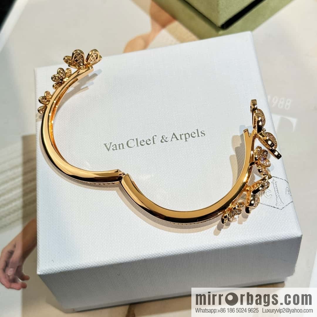 ❗️New ❗️ ☀️ Van Cleef & Arpels Frivole 7 Flower Clover Bracelet ☀