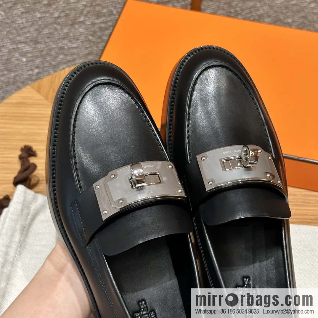 HERMES 101 Hot loafer, black/89/Noir calfskin/Calfskin