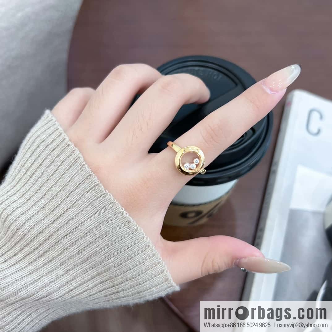 ❗️New ❗️ Chopard HAPPY DIAMONDS Glossy Round Three Diamond Ring