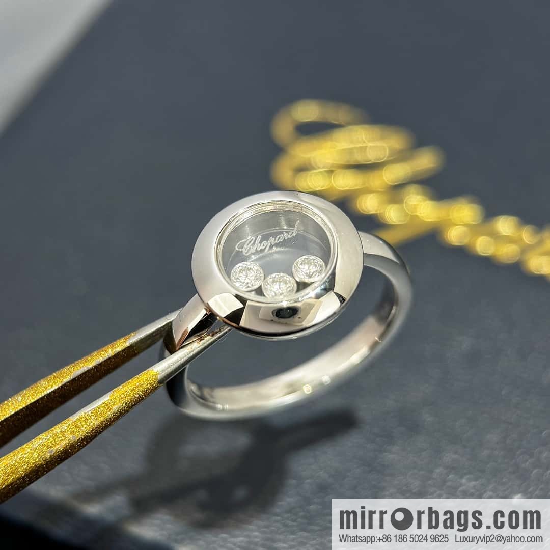 ❗️New ❗️ Chopard HAPPY DIAMONDS Glossy Round Three Diamond Ring