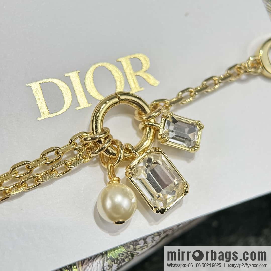 New ☑️ Dior full diamond stud earrings