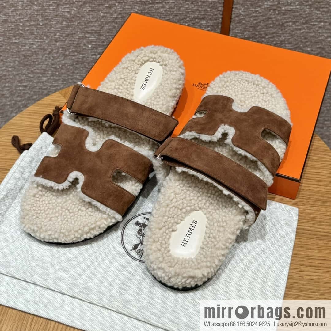 HERMES 180 Chypre men's lamb wool, smoked brown/Brun Fume suede/Chamois/woolskin