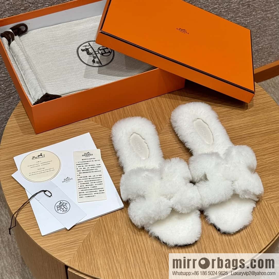 HERMES 181 Oran sandals, pure white/Blanc wool/woolskin