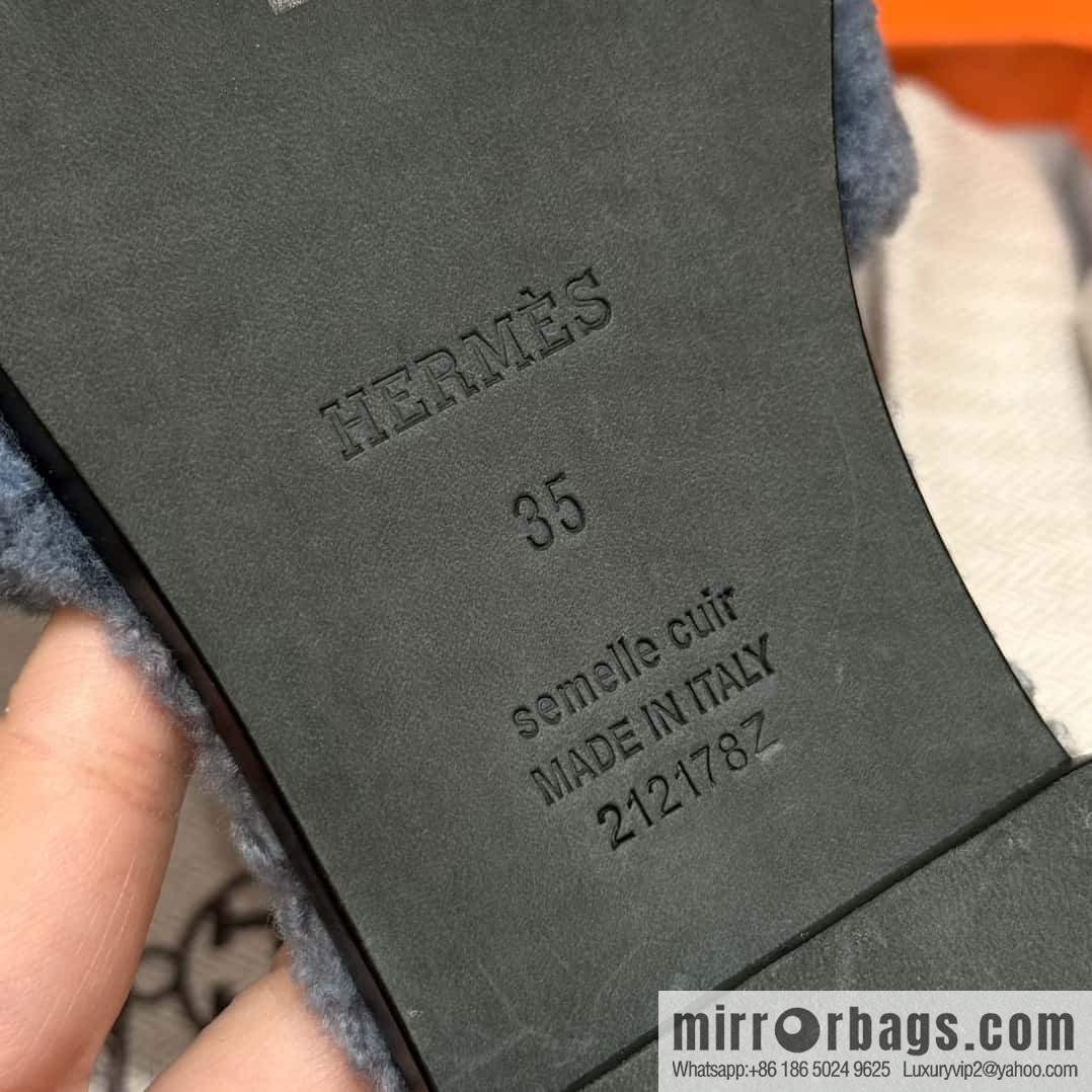 HERMES 181 Oran sandals, blue/Blue woolskin