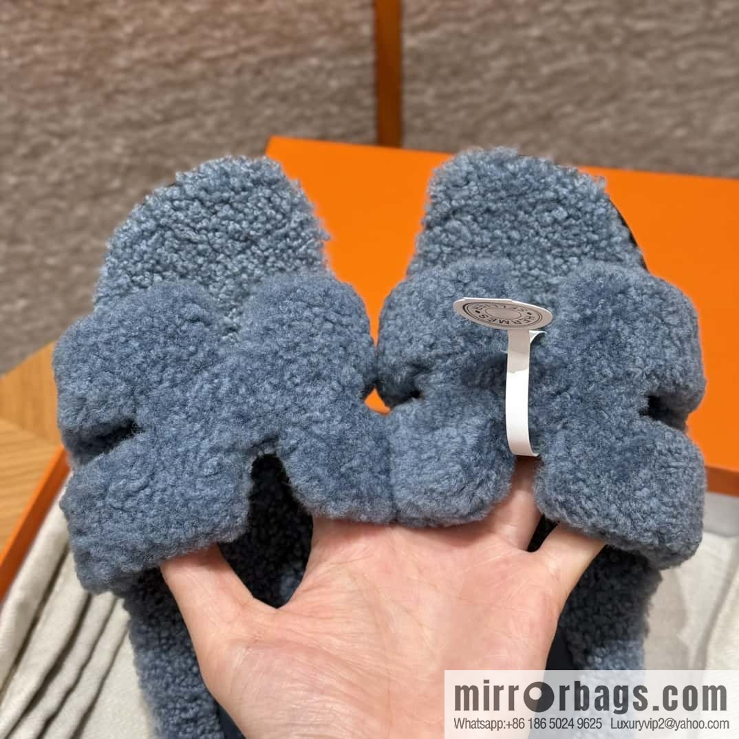 HERMES 181 Oran sandals, blue/Blue woolskin