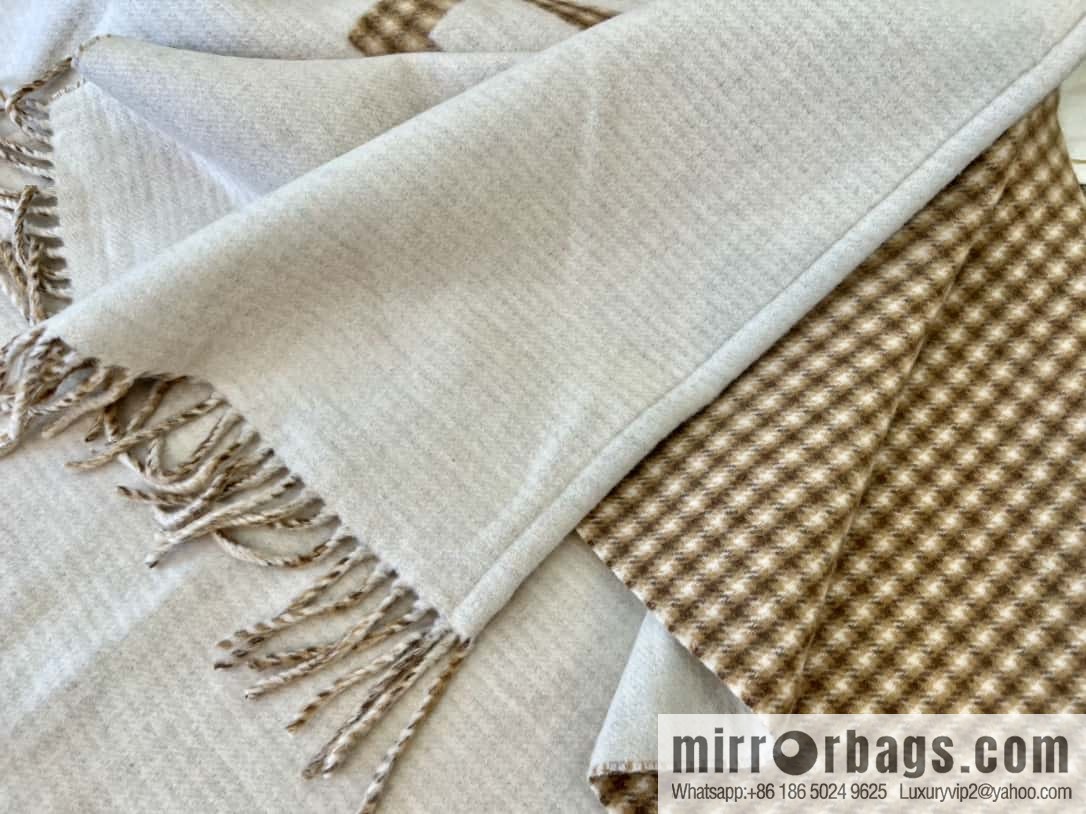 • Jacket cape ▪️ cream