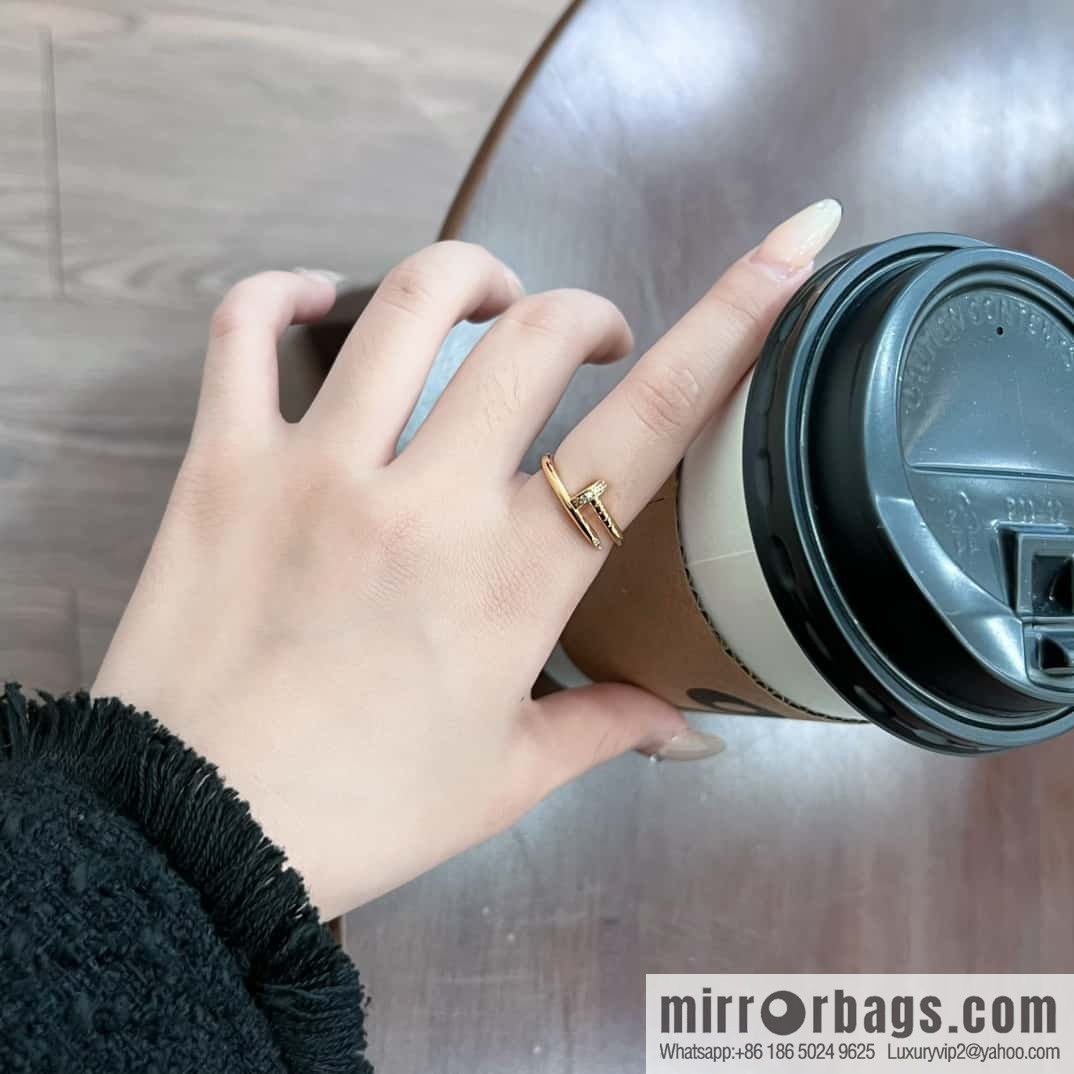 ❗️New ❗️☀️ Cartier LOVE series, narrow version head and tail diamond nail ring ☀️