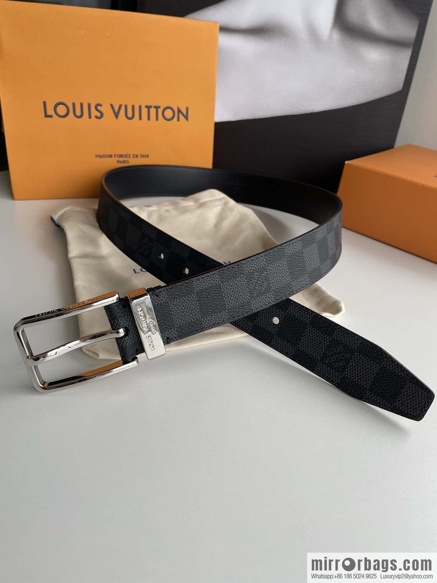 LV -35mm wide calfskin belt