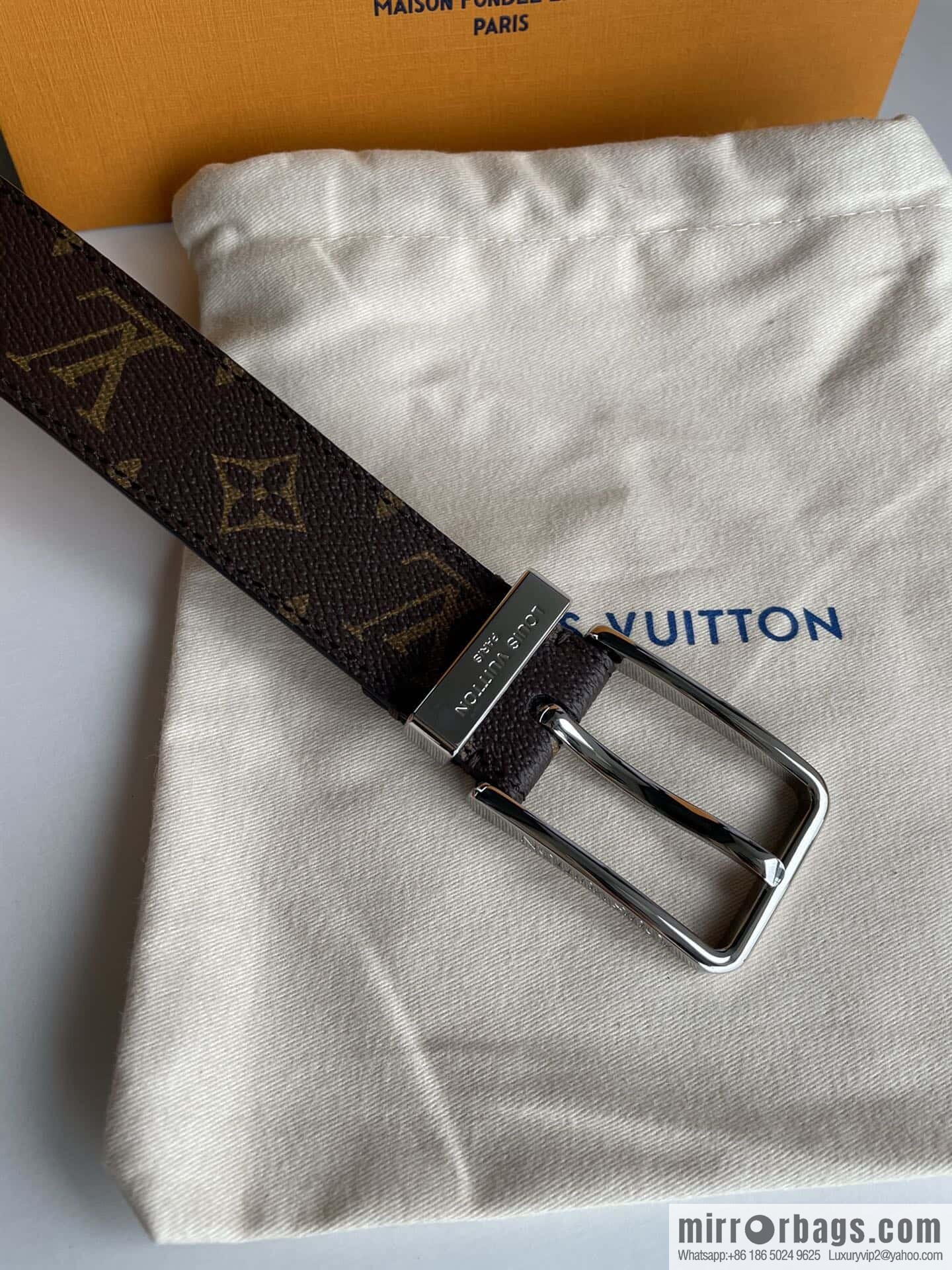 LV -35mm wide calfskin belt
