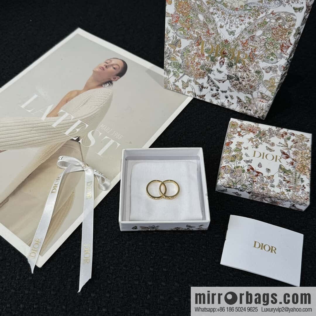 New ☑️ DIOR two-in-one set ring