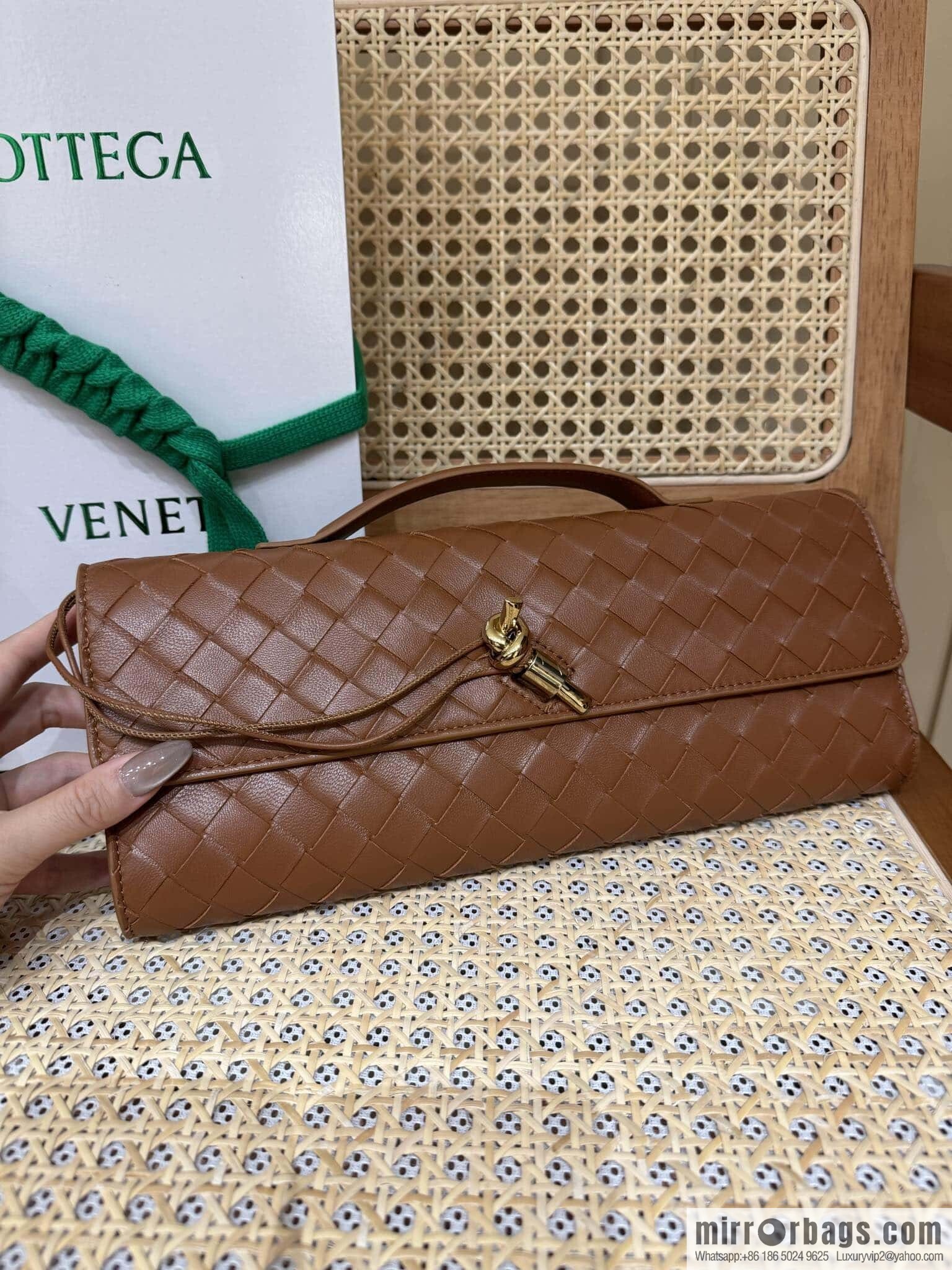 BV Andiamond Clutch 741511 Amber