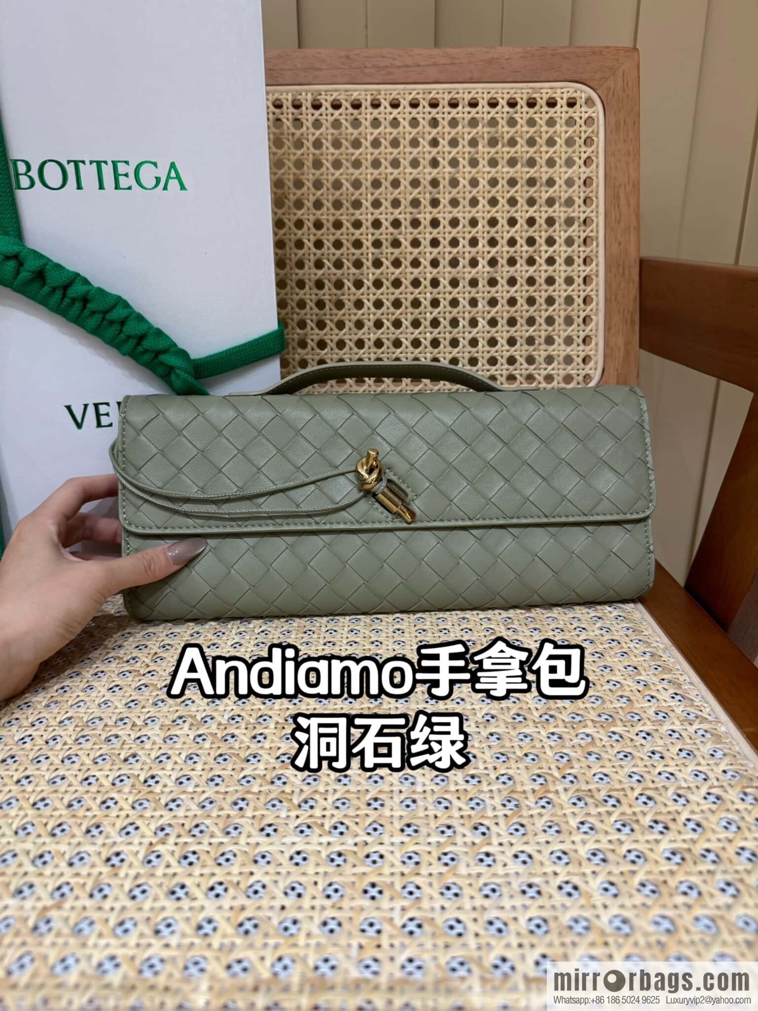 BV Andiamond clutch bag 741511 Travertine green