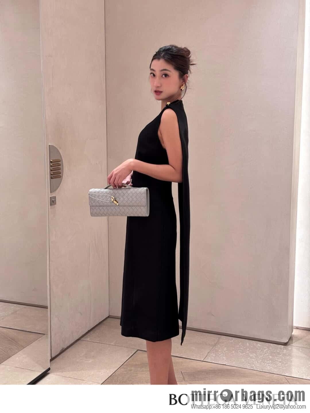 BV Andiamond Clutch 741511 Silver Grey