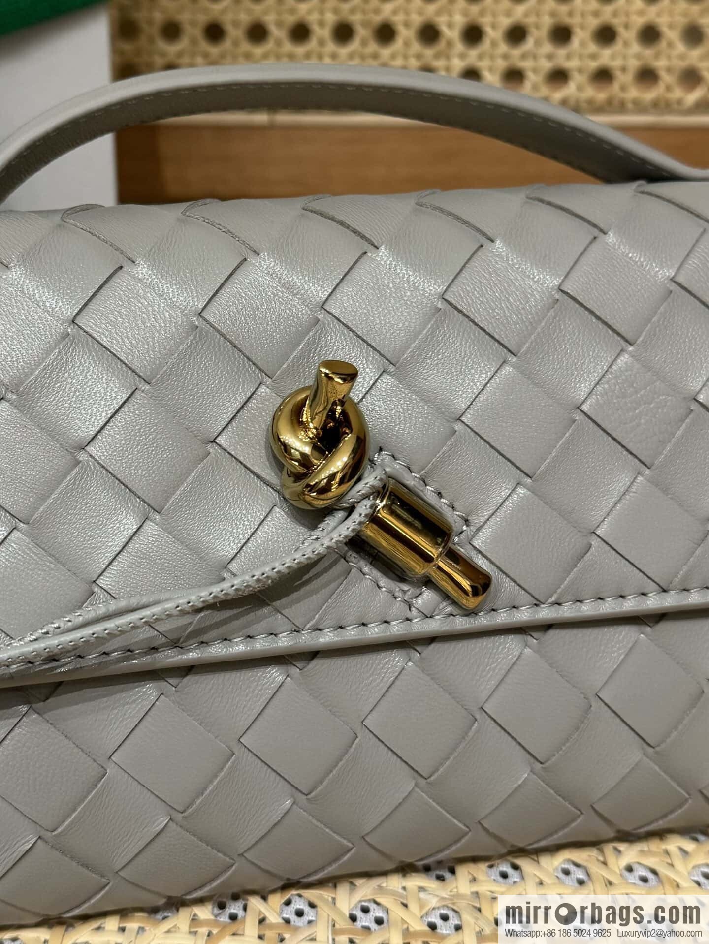 BV Andiamond Clutch 741511 Silver Grey