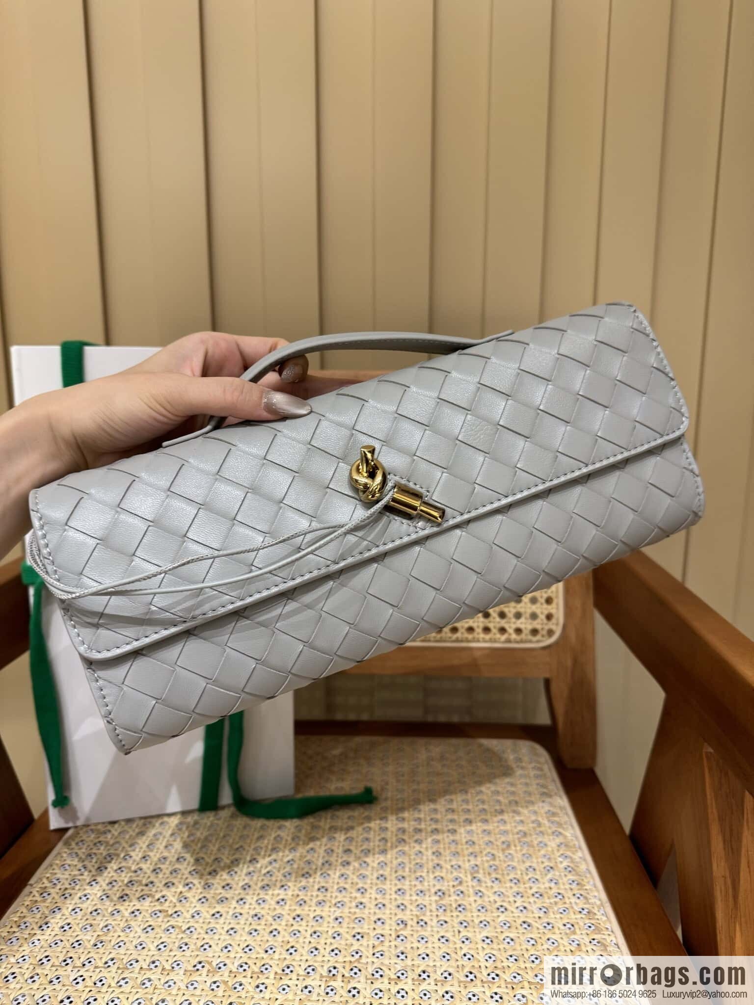 BV Andiamond Clutch 741511 Silver Grey