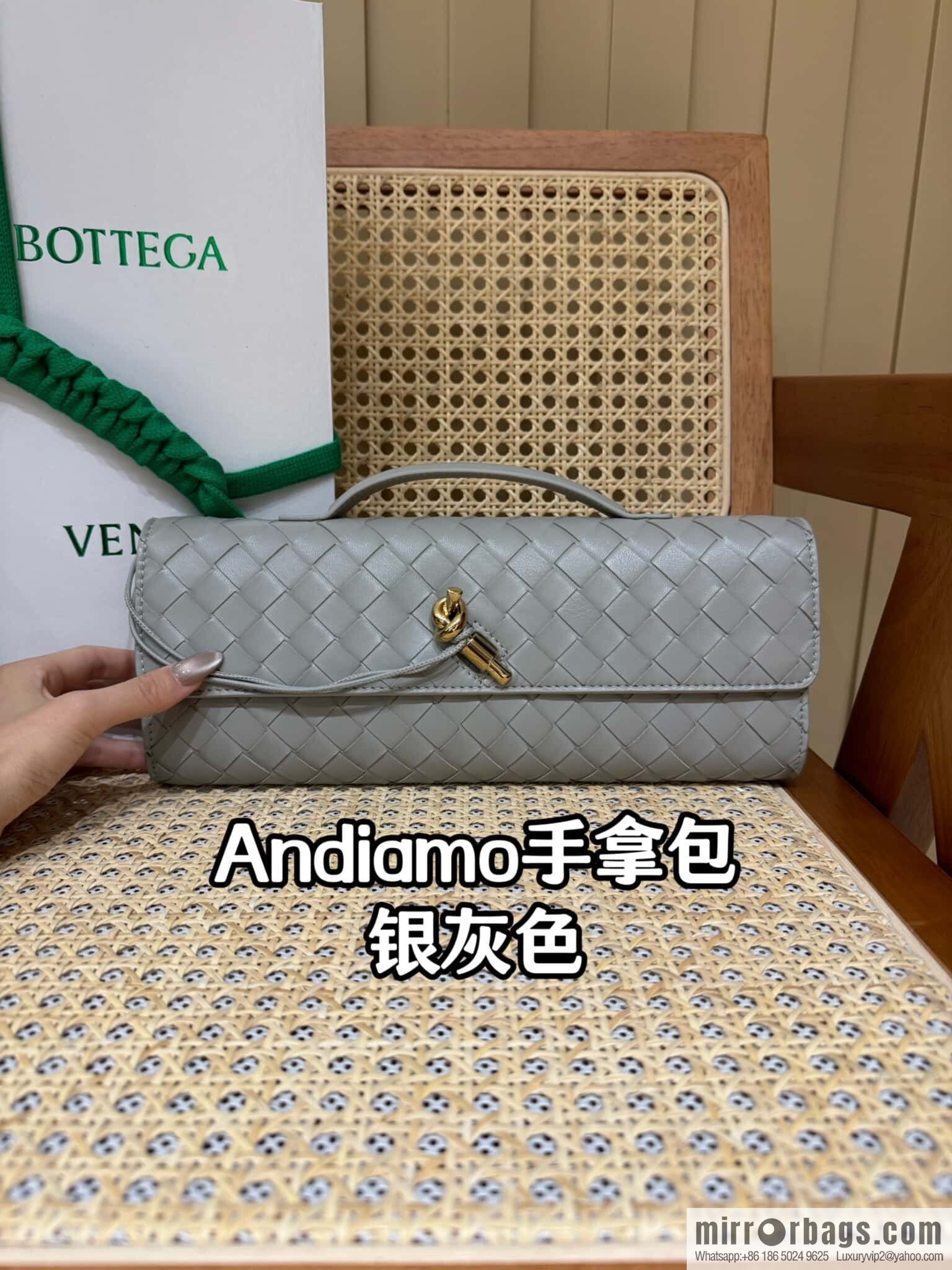 BV Andiamond Clutch 741511 Silver Grey