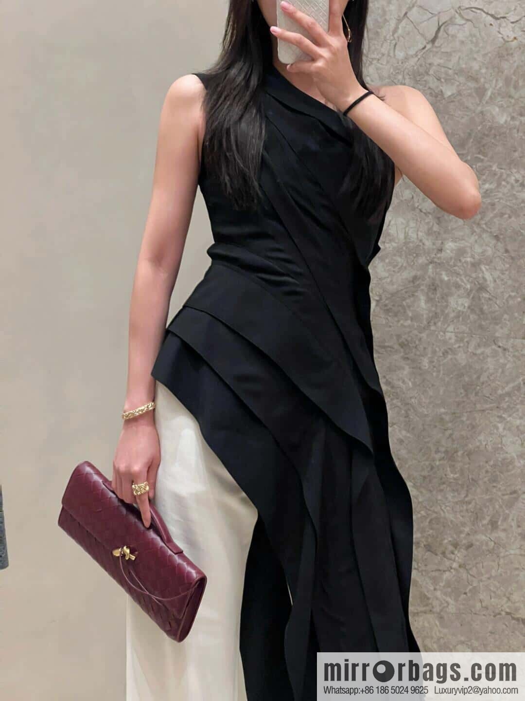 BV Andiamond Clutch 741511 Barolo Burgundy